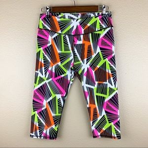 NWT Fabletics Salar Crop Capri Workout Leggings